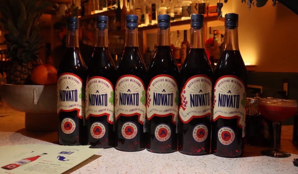 Novato aperitivo bebida